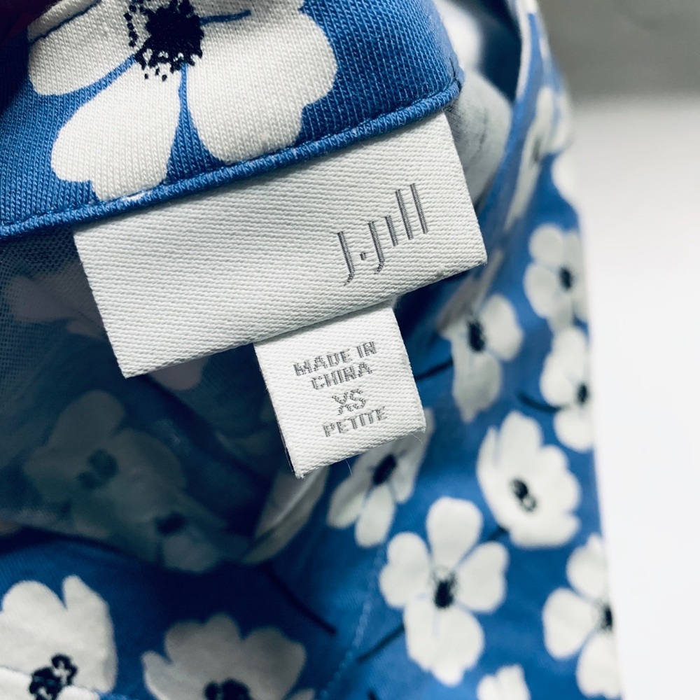 💙HP!💙🌟4 for $20 J.Jill floral top - Picture 3 of 8